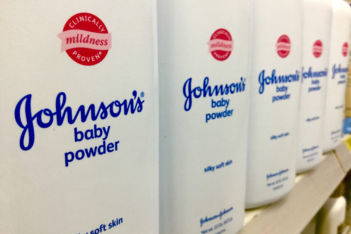 Johnson & Johnson’s $5.5 Billion Talc Settlement: What It Means for Ovarian Cancer Lawsuits and Global Litigation
